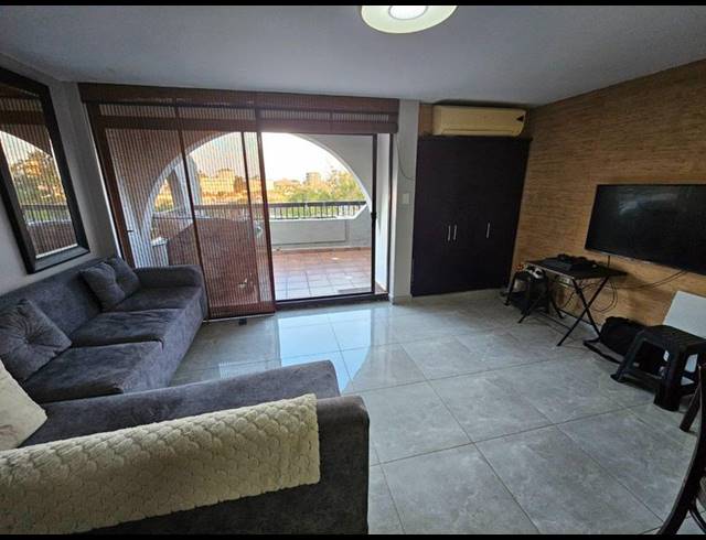 2 BEDROOM APARTMENT FOR SALE IN ESSENWOOD